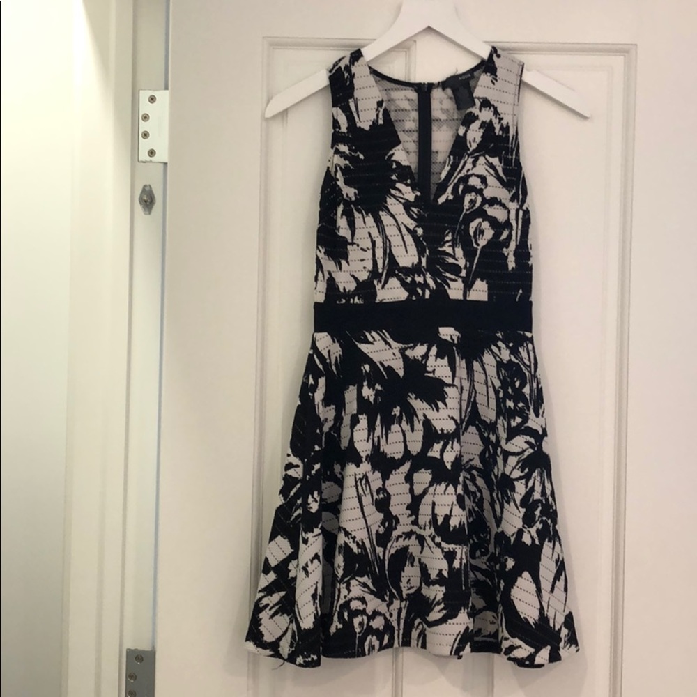 Aqua size XS black and white v neck dress
